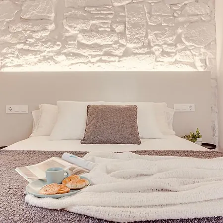 Апартаменты Old Quarter Boutique *