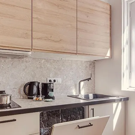 Old Quarter Boutique Апартаменты *